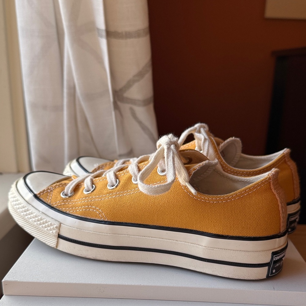 Converse All Star Chuck Taylor Mustard Canvas Sneakers - Size 6